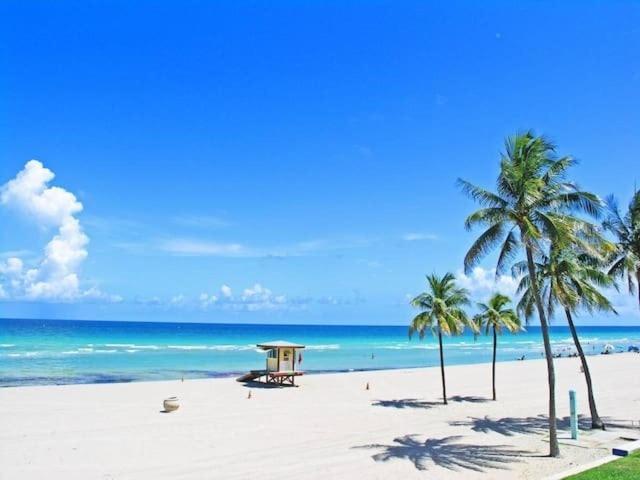 哈兰代尔海滩Hallandale Gulfstream Pool Walk To The Beach公寓 外观 照片